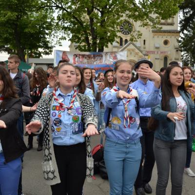 2 mai: Oneşti: Ziua Tineretului în Dieceza de Iaşi. Foto: Raluca Cocuţ, Alexandru Pricopee şi Cristian Stancu
