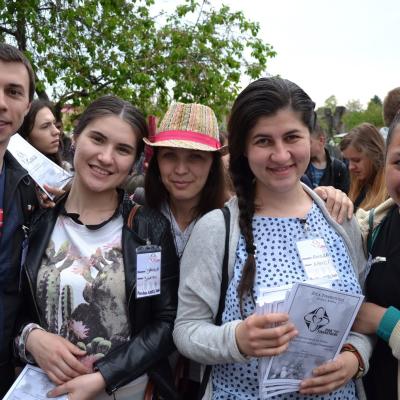2 mai: Oneşti: Ziua Tineretului în Dieceza de Iaşi. Foto: Raluca Cocuţ, Alexandru Pricopee şi Cristian Stancu