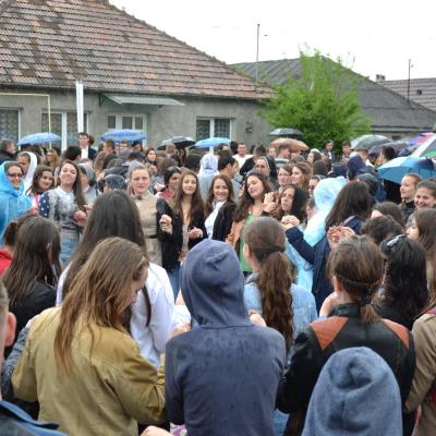 2 mai: Oneşti: Ziua Tineretului în Dieceza de Iaşi. Foto: Raluca Cocuţ, Alexandru Pricopee şi Cristian Stancu
