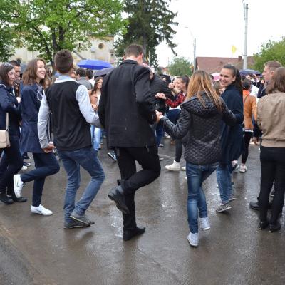 2 mai: Oneşti: Ziua Tineretului în Dieceza de Iaşi. Foto: Raluca Cocuţ, Alexandru Pricopee şi Cristian Stancu