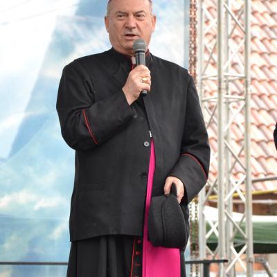 2 mai: Oneşti: Ziua Tineretului în Dieceza de Iaşi. Foto: Raluca Cocuţ, Alexandru Pricopee şi Cristian Stancu