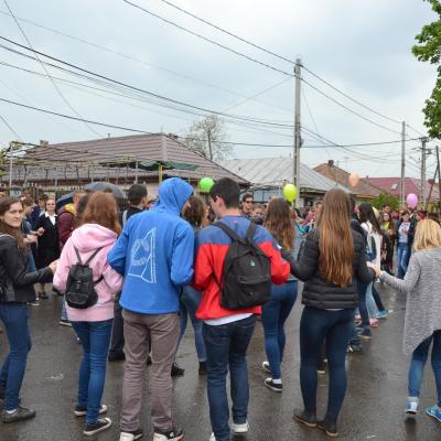 2 mai: Oneşti: Ziua Tineretului în Dieceza de Iaşi. Foto: Raluca Cocuţ, Alexandru Pricopee şi Cristian Stancu