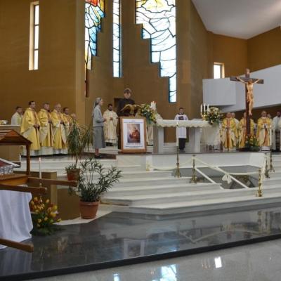 5-8 mai: Oneşti: Zile de har şi de împlinire sufletească la sanctuarul "Fericitul Ieremia Valahul"