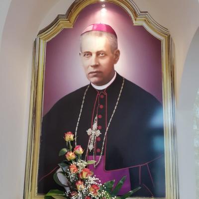 8 mai: Bacău - Izvoare: Începutul novenei în cinstea fericitului Anton Durcovici