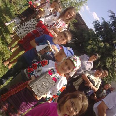 10 mai: Valea Mică: Hramul comunităţii