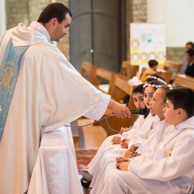10 mai: Cesano: Prima Spovadă şi Prima Sfântă Împărtăşanie