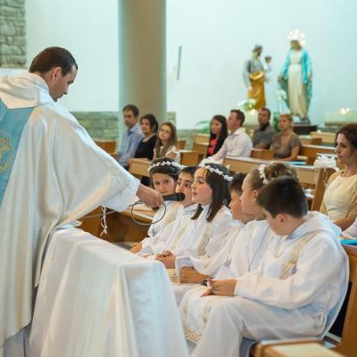 10 mai: Cesano: Prima Spovadă şi Prima Sfântă Împărtăşanie