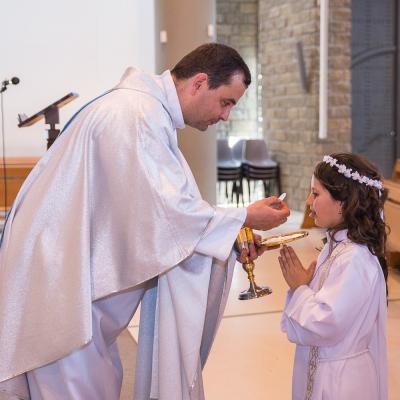 10 mai: Cesano: Prima Spovadă şi Prima Sfântă Împărtăşanie