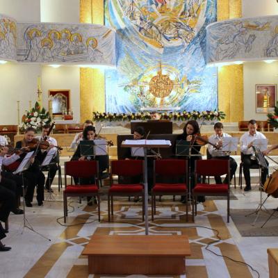 10 mai: Iaşi (catedrală): Concert vocal-simfonic de muzică sacră cu "Requiem" (Kv 626) de Mozart. Foto: Ionuţ-Gabriel Giurgică