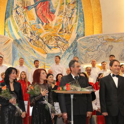 10 mai: Iaşi (catedrală): Concert vocal-simfonic de muzică sacră cu "Requiem" (Kv 626) de Mozart. Foto: Ionuţ-Gabriel Giurgică