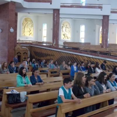 13 mai: Bacău (centru): Liceenii în rugăciune Prin Maria la Isus 13 mai: Iugani: Ziua Bolnavului