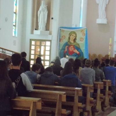 13 mai: Bacău (centru): Liceenii în rugăciune Prin Maria la Isus 13 mai: Iugani: Ziua Bolnavului