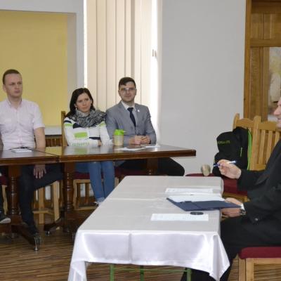 16 mai: Bacău: Cursurile diecezane pentru logodnici