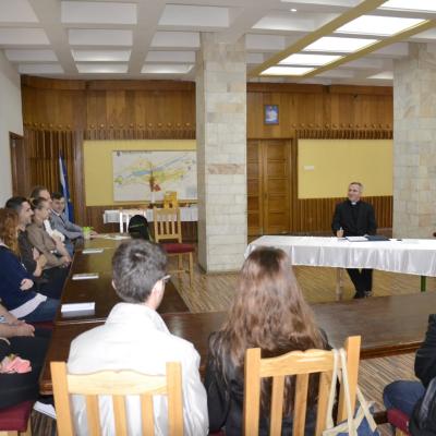 16 mai: Bacău: Cursurile diecezane pentru logodnici