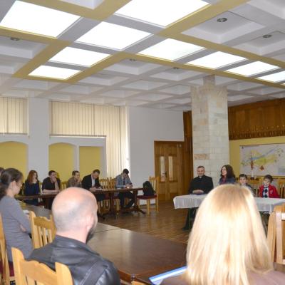 16 mai: Bacău: Cursurile diecezane pentru logodnici