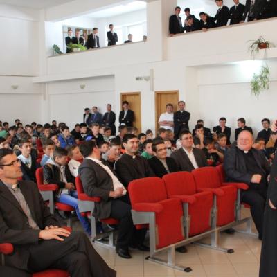 16 mai: Bacău: Campus vocaţional pentru ministranţi şi tineri