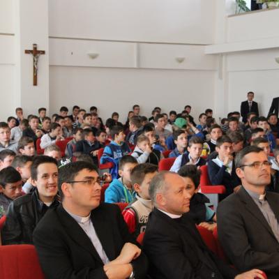 16 mai: Bacău: Campus vocaţional pentru ministranţi şi tineri