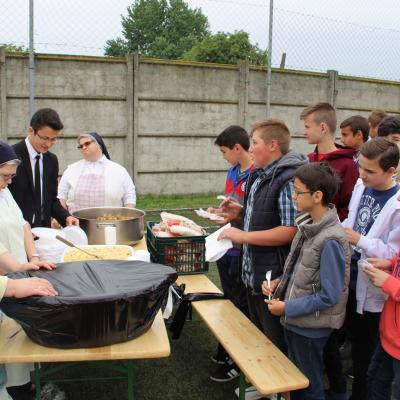 16 mai: Bacău: Campus vocaţional pentru ministranţi şi tineri