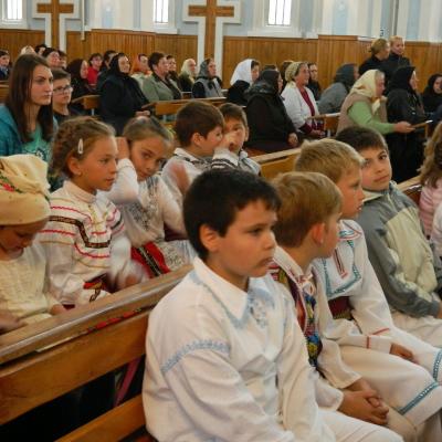16 mai: Tămăşeni: Ziua Bolnavului