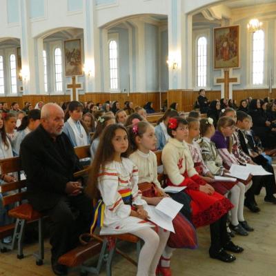 16 mai: Tămăşeni: Ziua Bolnavului