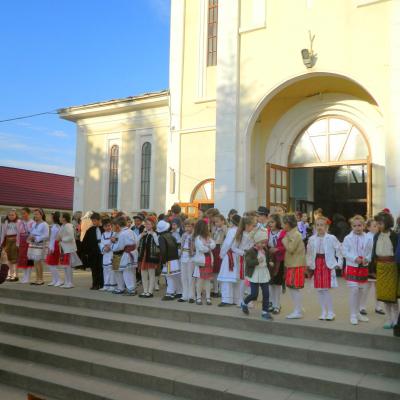16 mai: Tămăşeni: Ziua Bolnavului