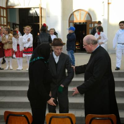 16 mai: Tămăşeni: Ziua Bolnavului