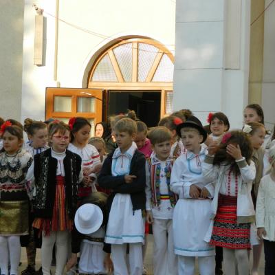 16 mai: Tămăşeni: Ziua Bolnavului