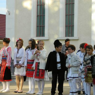 16 mai: Tămăşeni: Ziua Bolnavului