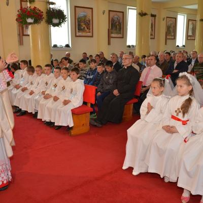 17 mai: Ciugheş: Prima Spovadă şi prima sfântă Împărtăşanie