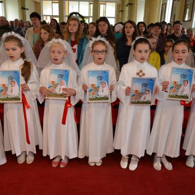17 mai: Ciugheş: Prima Spovadă şi prima sfântă Împărtăşanie