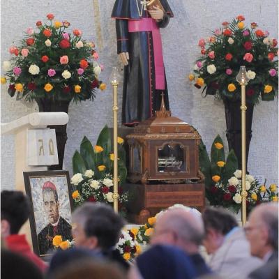 17 mai: Iaşi (catedrală): Liturghie la 1 an de la beatificarea ep. Anton Durcovici