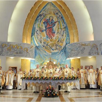 17 mai: Iaşi (catedrală): Liturghie la 1 an de la beatificarea ep. Anton Durcovici