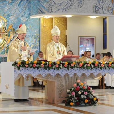 17 mai: Iaşi (catedrală): Liturghie la 1 an de la beatificarea ep. Anton Durcovici
