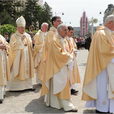 17 mai: Iaşi (catedrală): Liturghie la 1 an de la beatificarea ep. Anton Durcovici
