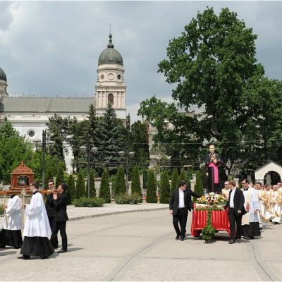 17 mai: Iaşi (catedrală): Liturghie la 1 an de la beatificarea ep. Anton Durcovici