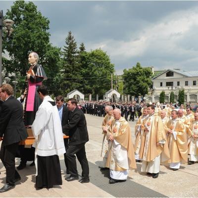 17 mai: Iaşi (catedrală): Liturghie la 1 an de la beatificarea ep. Anton Durcovici