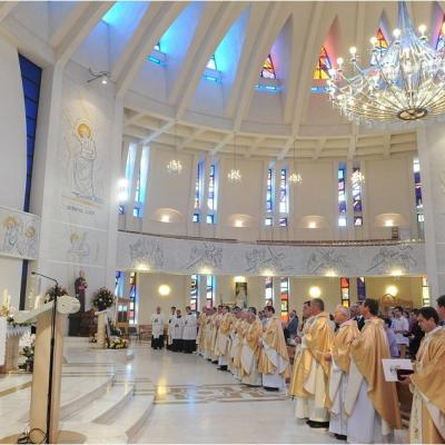 17 mai: Iaşi (catedrală): Liturghie la 1 an de la beatificarea ep. Anton Durcovici