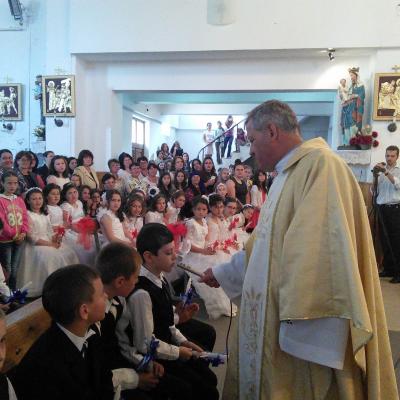 17 mai: Cleja "Sfântul Francisc": Prima sfântă Împărtăşanie