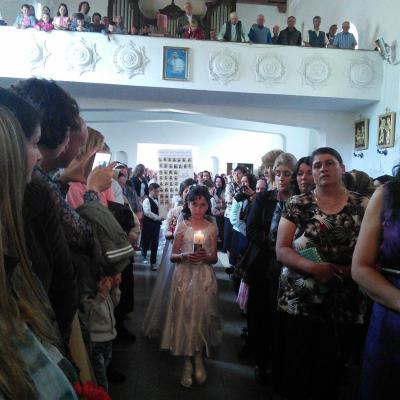 17 mai: Cleja "Sfântul Francisc": Prima sfântă Împărtăşanie