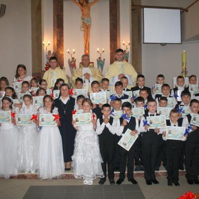 17 mai: Cleja "Sfântul Francisc": Prima sfântă Împărtăşanie