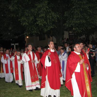 24 mai: Baraţi: Rusalii, hram şi pelerinaj