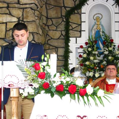 24 mai: Baraţi: Rusalii, hram şi pelerinaj