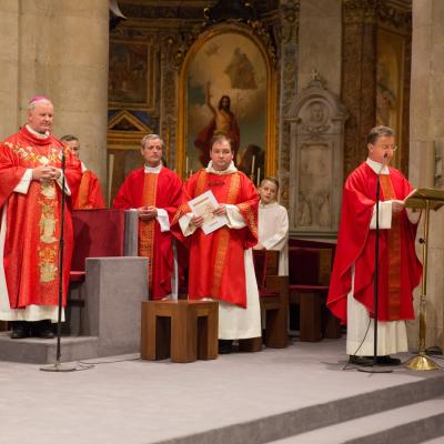 25 mai: Torino: Liturghia venerării Giulgiului prezidată de PS Aurel Percă