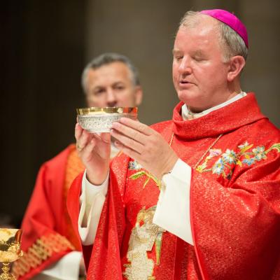 25 mai: Torino: Liturghia venerării Giulgiului prezidată de PS Aurel Percă