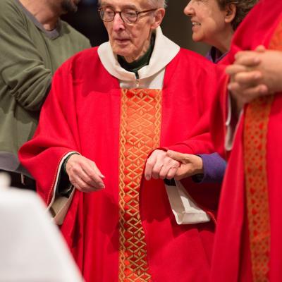 25 mai: Torino: Liturghia venerării Giulgiului prezidată de PS Aurel Percă
