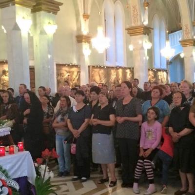 25 mai: Oituz: La revedere, părinte Damian