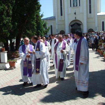 27 mai: Tămăşeni: Funeraliile părintelui Damian Vătămănelu
