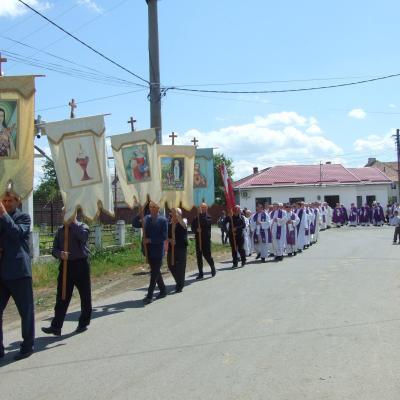 27 mai: Tămăşeni: Funeraliile părintelui Damian Vătămănelu