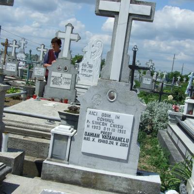 27 mai: Tămăşeni: Funeraliile părintelui Damian Vătămănelu