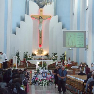 27 mai: Tămăşeni: Funeraliile părintelui Damian Vătămănelu